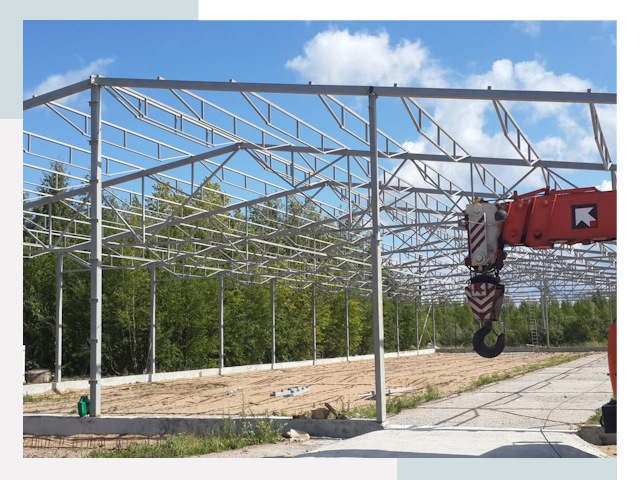 Строительство конюшен в Кингисепп от 623 руб. под ключ