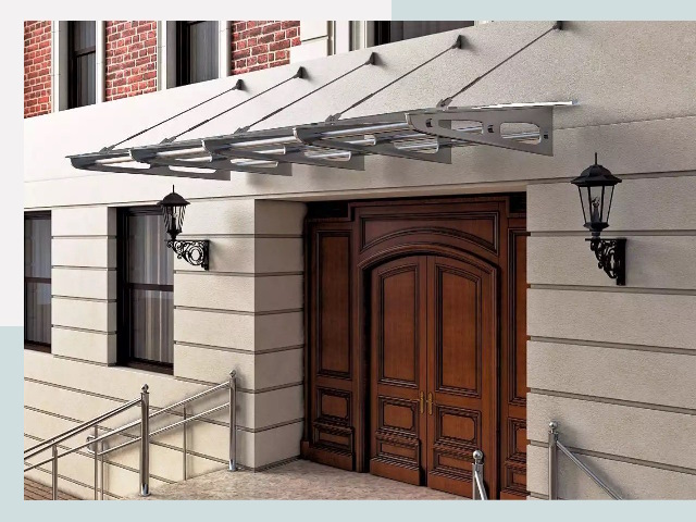 Металлические козырьки от 623 руб. в Кингисеппе